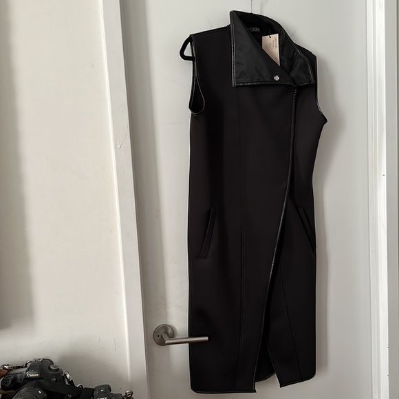 METAMORPHOZA Coat Womens Small Black Asymmetrical Zipper Jacket Thumbholes NWT - Picture 7 of 9